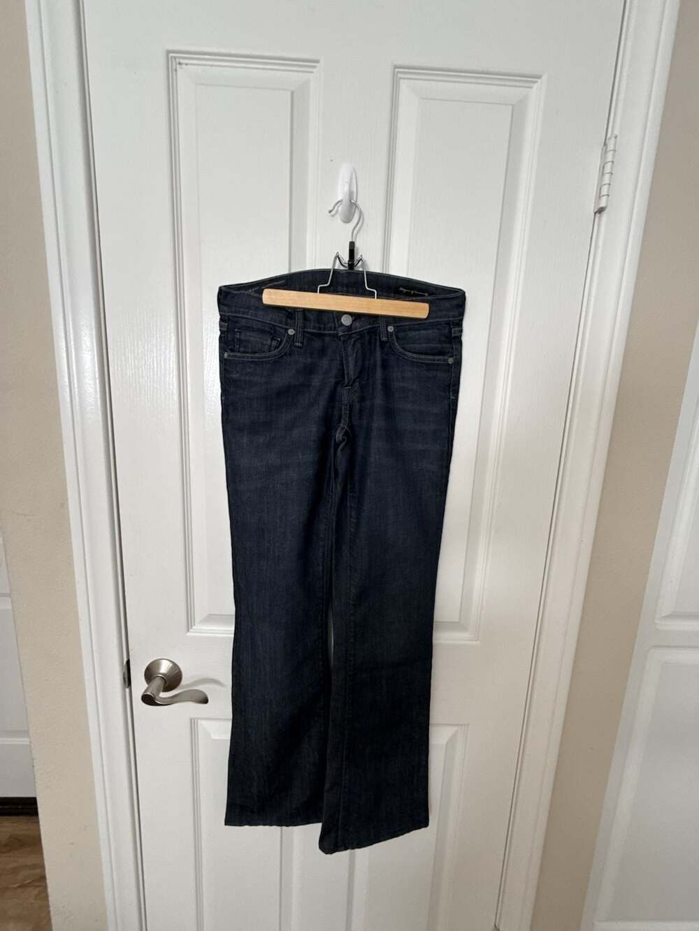 Citizens of Humanity Kelly #001 Low Waist Bootcut Jeans Size 28